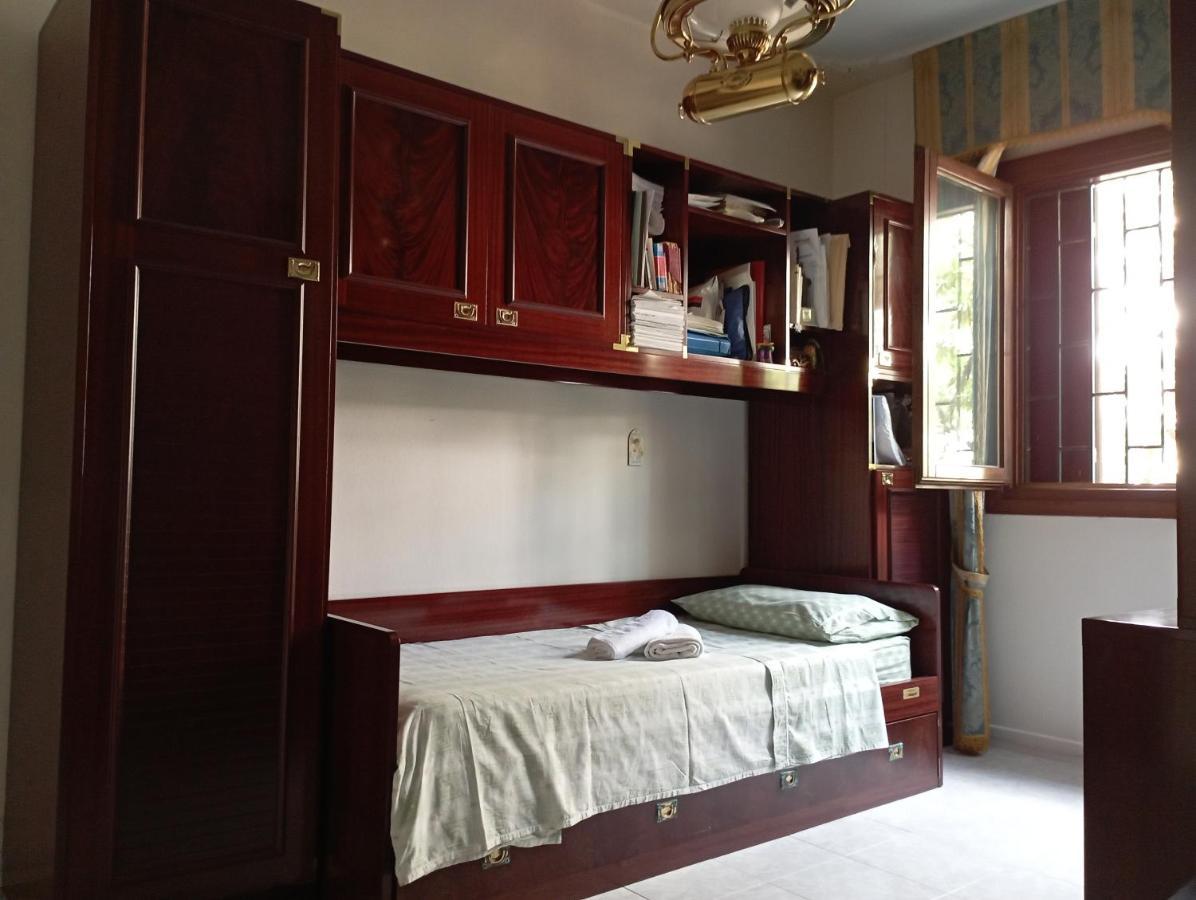 Domus Garden Bed & Breakfast Olbia Exterior photo