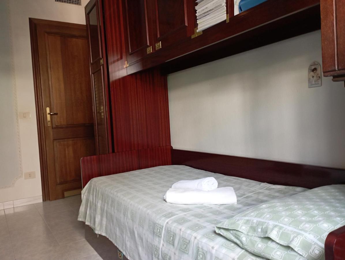 Domus Garden Bed & Breakfast Olbia Exterior photo